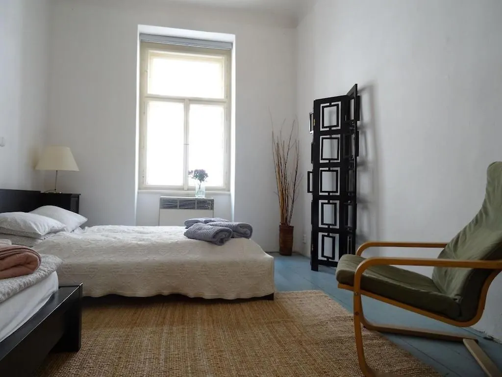 Garden Apartment On Art Nouveau Street In Central Prag